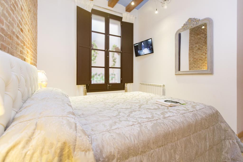 Lux Apartments Barcelona Room photo